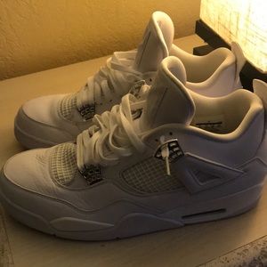 Nike air Jordan 4 pure money.